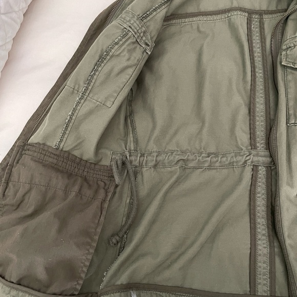 Abercrombie & Fitch Army Green Cargo Utility Twill Jacket - Picture 6 of 6